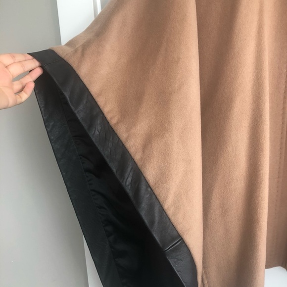 70% Wool blend club monaco poncho - Picture 11 of 11